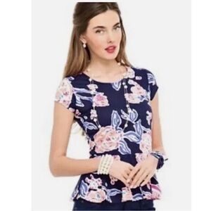 Lilly Pulitzer cap sleeve floral peplum top XS navy blue cotton beach vacation